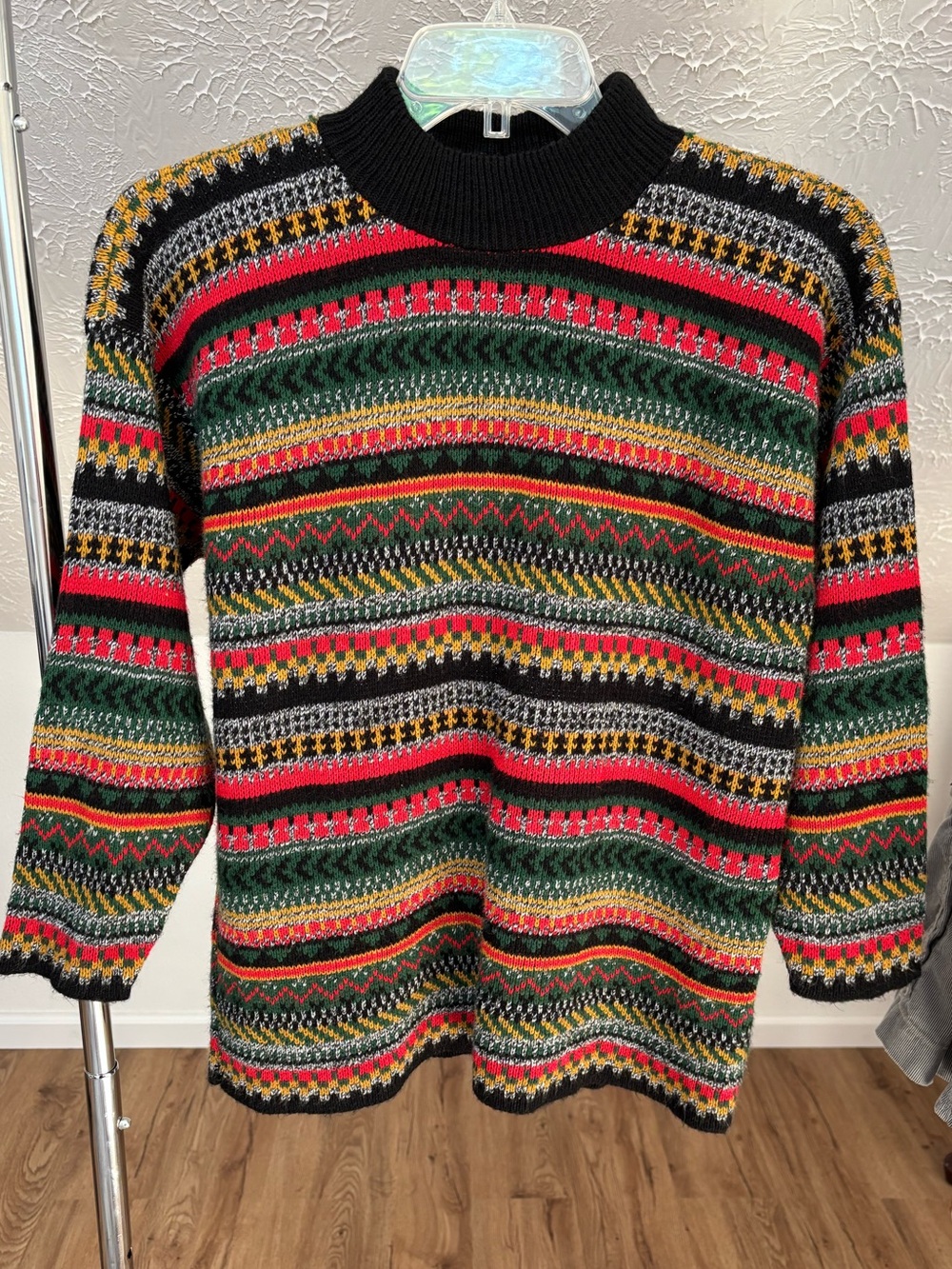 Vintage Huntington Ridge fair isle sweater w/ mockneck. Size medium